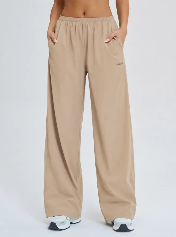 Cropped jacket &  wide-leg trousers